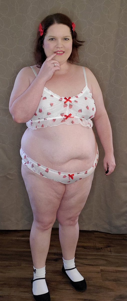 LaciStokesTx's tweet photo. Cum find me at https://t.co/C96uSl4oqs #onlyfans #onlyfanswife #onlyfanstx #bbwcurvy https://t.co/LhKnxgarY4