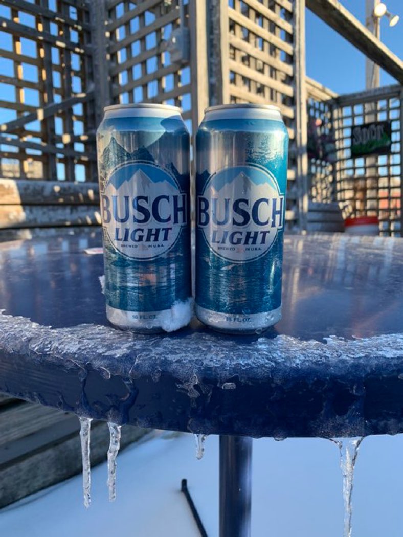 TheBarTheBar's tweet photo. $3 Busch Light Tallboys. All day, everyday. Open Now until 2am. https://t.co/6Hj9Vxs2he