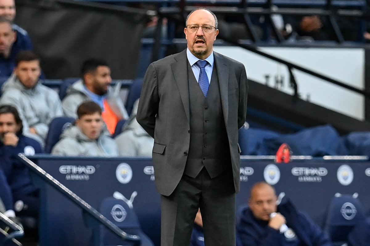Everton board now pushing to sack Rafa Benitez immediately. Next steps before final decision is to find the right replacement and agree on compensation. 🔵 #EFC

Nothing official yet - but the plan is to fire the Spanish manager, as first reported by <a href="/David_Ornstein/">David Ornstein</a> today.
