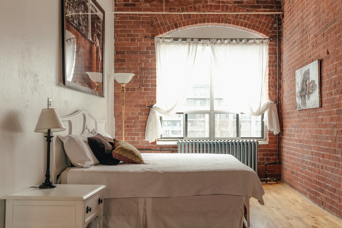 cathyorealtor's tweet photo. On a scale of 1 to 10, how much do you like exposed brick like this?

Cathy O'Malley
Windermere Homes &amp; Estates
CA DRE#01951752
760-594-6160 https://t.co/mORFbGBMkc https://t.co/QJmRErtt5s