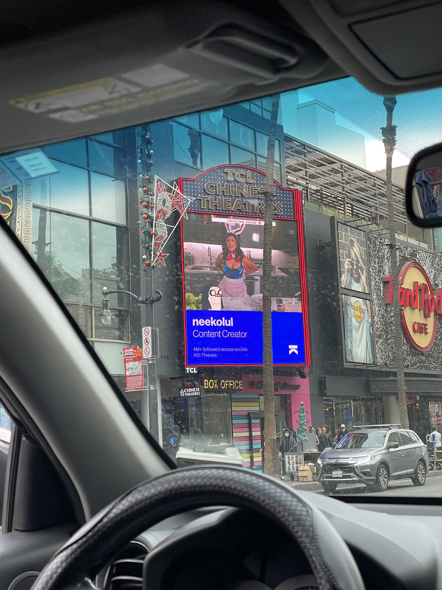 neekolul🌈 on Twitter "My Boobs are on Hollywood Blvd D https//t.co