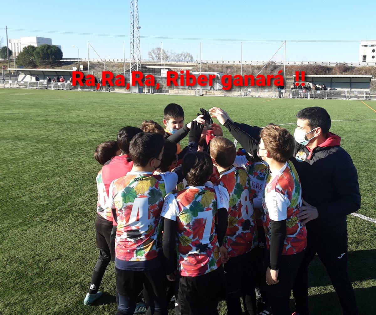 RiberCD's tweet photo. En una estupenda  mañana soleada , hemos recibido la visita del @cd_grupoantolin Una buena jornada para jugar y disfrutar del fútbol #lagranjadechico  #route66 #audiolens #opticalens #aúpaRiber https://t.co/7BX09LmfQP
