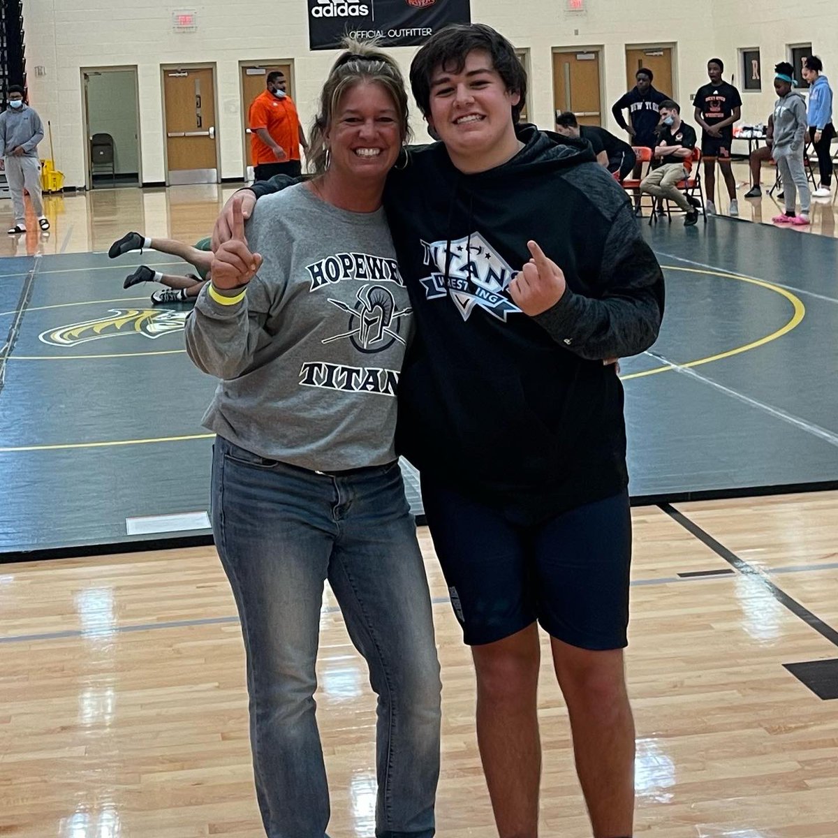 sullivanboysmom's tweet photo. Logan gets another win today and wins his division!!! So proud of all the Hopewell boys!! Two of the boys won their division and one got 2nd place! Everyone did a great job!!! @HopewellWrestle https://t.co/EkZldk4WWV