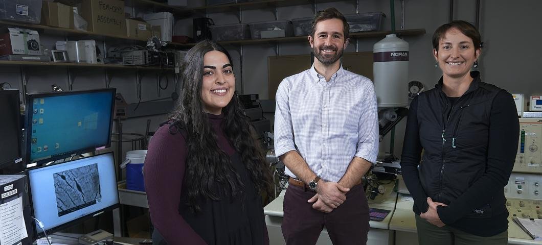 Montana State University (@montanastate) on Twitter photo Backed by a three-year $700,000 grant from the <a href="/NSF/">U.S. National Science Foundation</a>, MSU researchers are turning their expertise to an age-old medical problem: the weakening of bone that can lead to painful and disabling fractures among seniors and those with certain bone diseases.
montana.edu/news/21719 Backed by a three-year $700,000 grant from the <a href="/NSF/">U.S. National Science Foundation</a>, MSU researchers are turning their expertise to an age-old medical problem: the weakening of bone that can lead to painful and disabling fractures among seniors and those with certain bone diseases.
montana.edu/news/21719
