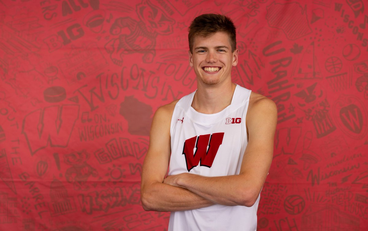 Great opening from Freshman Adam Spencer as he wins his heat and wins the men's 800 meters with a time of 1:50.09. <a href="/liam_belso5/">Liam Belson</a>  comes in third place , running a personal best of 1:53.39. Good job Badgers!🔥