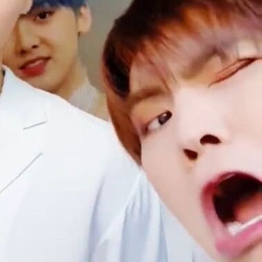 MinhyukAl20's tweet photo. @PopRadioMx Holi yo quiero hacer 2 peticiones 
Starry Sky de #ASTRO  y el cover HOLY de #ROCKY 💜, gracias https://t.co/3lIiZm6H9z