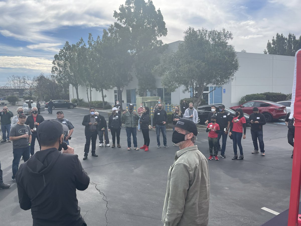 teslaownersSV's tweet photo. Packed out house at the #emobilityday with @arcimoto @MacHouse_ https://t.co/Mn2MovWwnb
