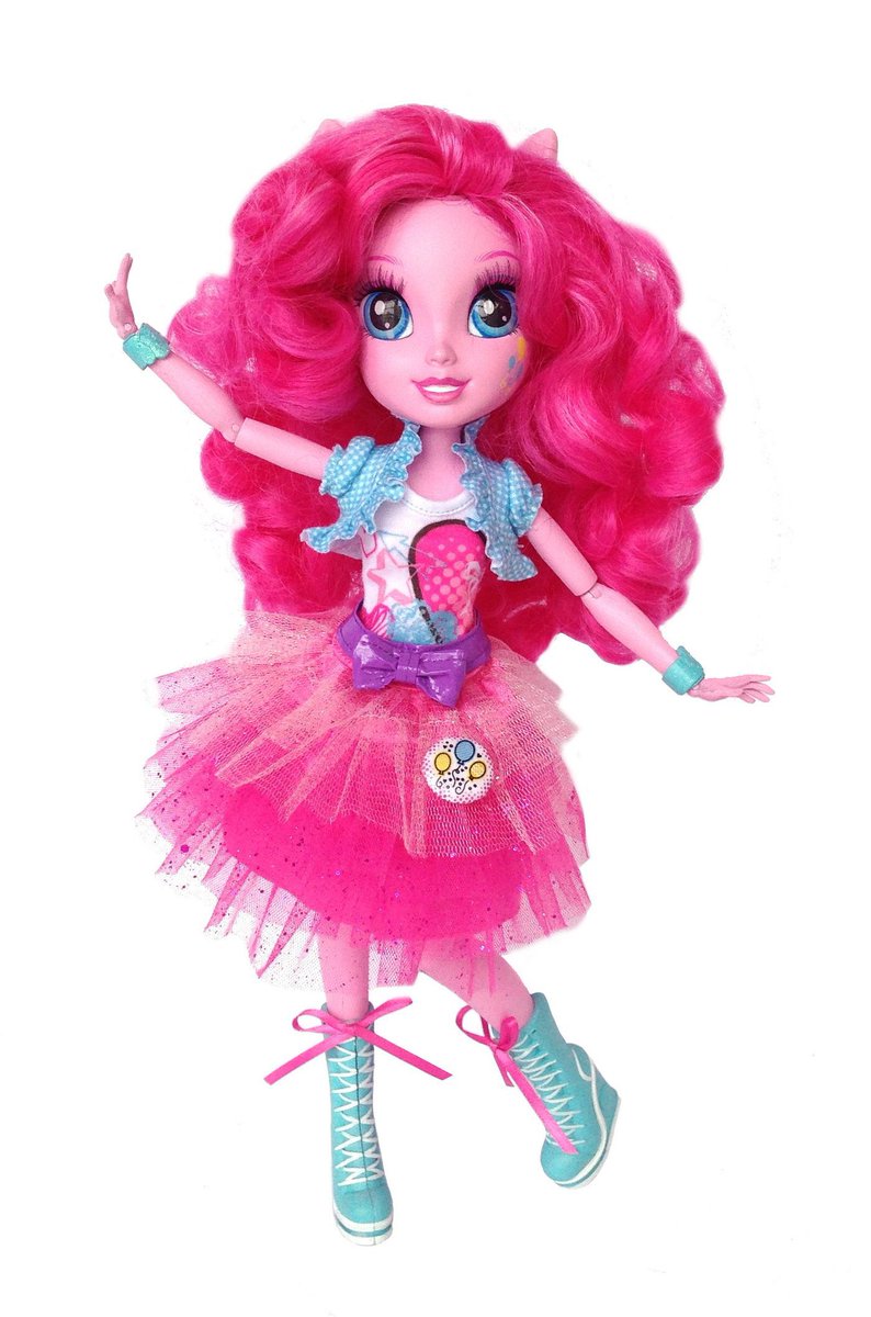 cresentfleur's tweet photo. I'll never forgive hasbro for not releasing these equestria girls prototypes they're so much better than what we got https://t.co/hDaDvKa1pQ