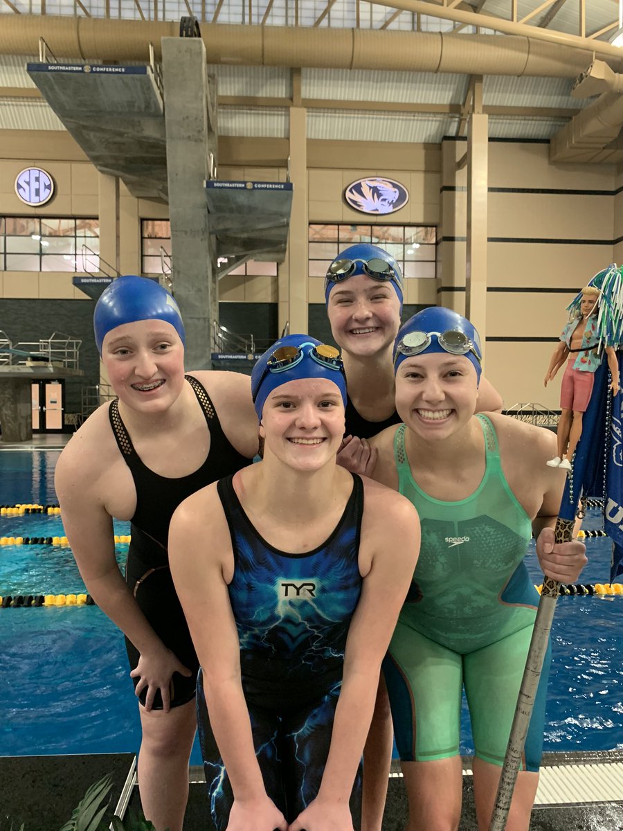 BSSswimanddive's tweet photo. Congrats to the 400 free relay on getting 7th place!
@KennedyHecker 
@_AmyPollard https://t.co/Lr69W6hnlY