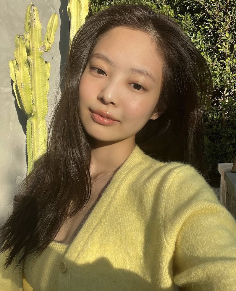 Rᴏsʏ🍓딸기 tweet media