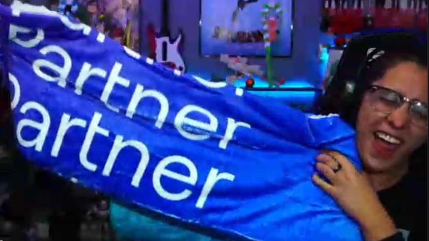 ailinchis_'s tweet photo. te mereces eso y mas,gracias por tantos momentos tan lindos,graciosos y cheveres,Eres un gran streamer,tuve la fortuna de encontrarte en mis recomendados y no me arrepiento,tqm https://t.co/vBwH0AdgkJ