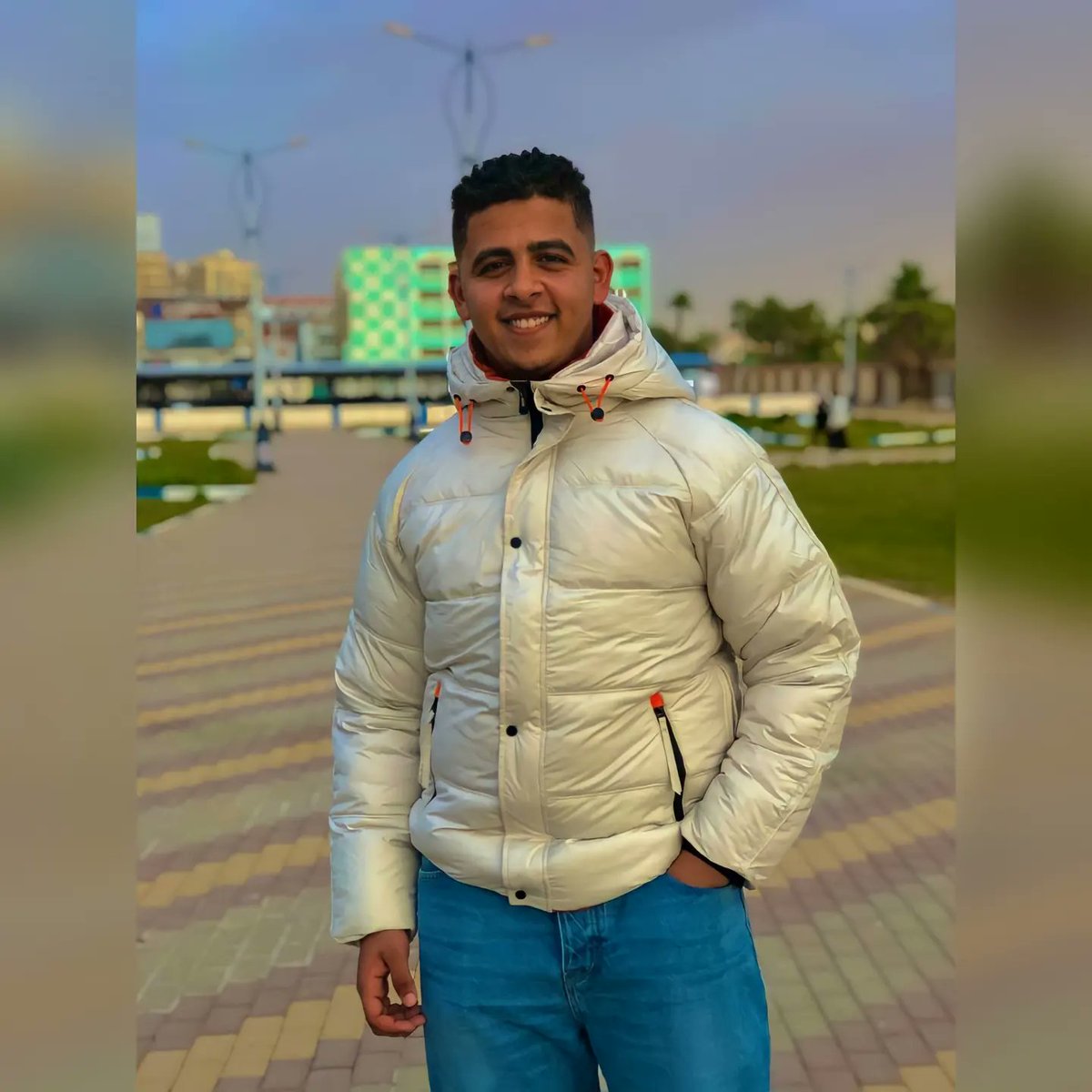 Abdo0oK's tweet photo. لسه مجبتش ربع اولي جبت اخرك https://t.co/p4lUBBLgO2