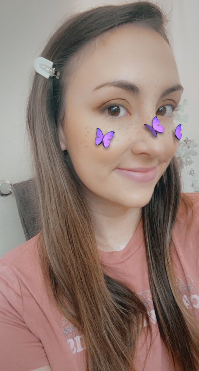 erin_presta's tweet image. Feels like I’m getting ready for a night in the Love Island villa with my new no-crease clips #crackon