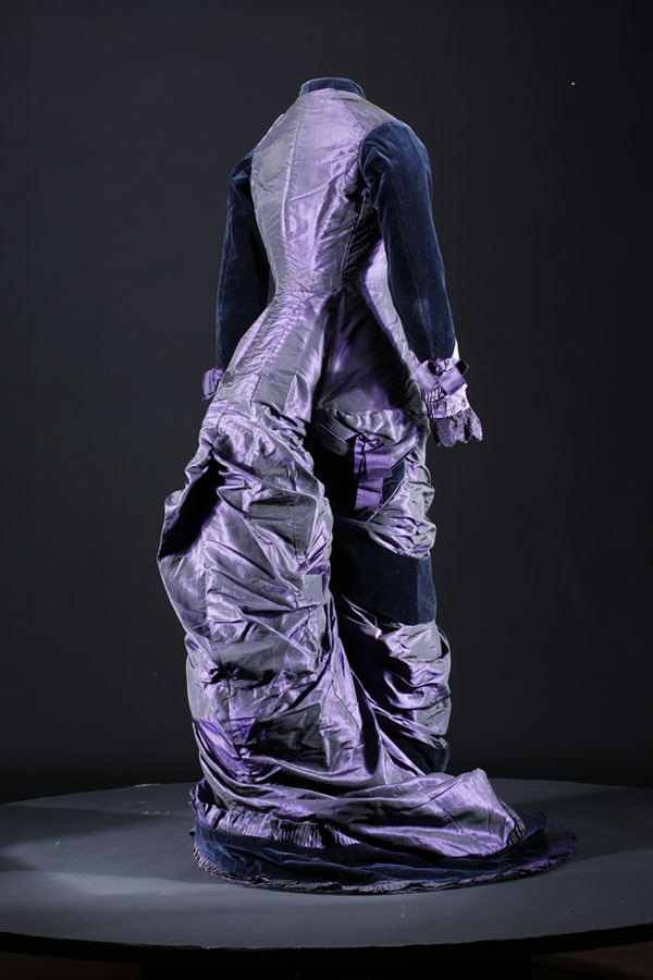 wikivictorian's tweet image. Day dress, 1874-79. National Museums Scotland.