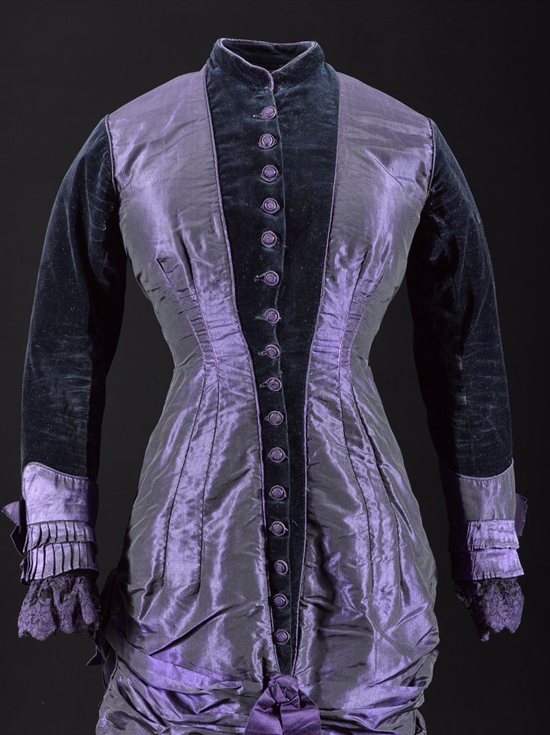 wikivictorian's tweet image. Day dress, 1874-79. National Museums Scotland.