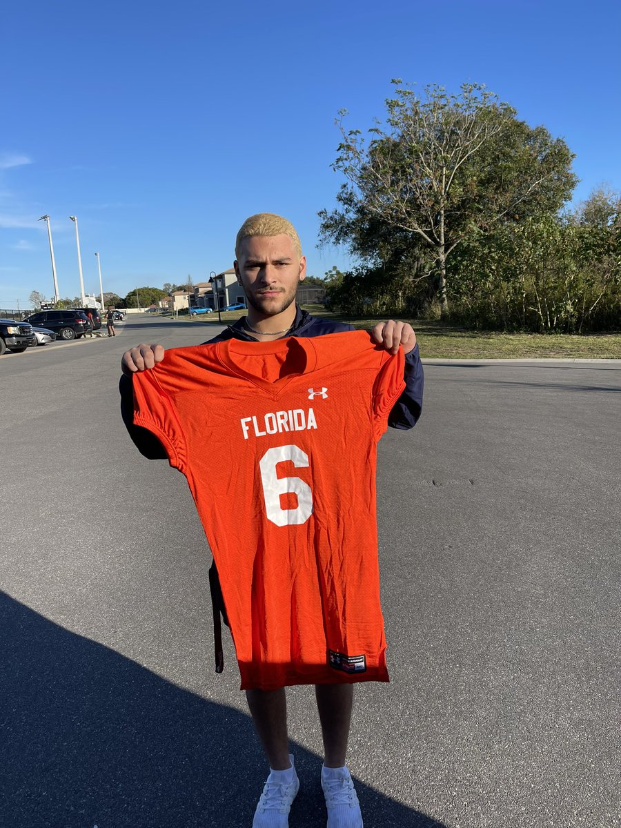 joey_calta's tweet image. Having a great time so far at the @GAvsFLShowcase representing Florida! @OreyFerrell @SteinbrennerFB