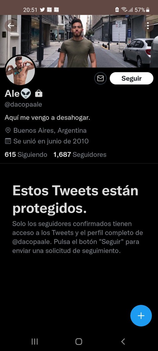 Quería entrar a comentar en el muro  del salamaso que no quiso arreglar el iPhone por tener una foto de <a href="/CFKArgentina/">Cristina Kirchner</a> pero parece que solo cocorito con los clientes o me equivoco <a href="/dacopaale/">🌸</a> beso en el cándadito 😙😙