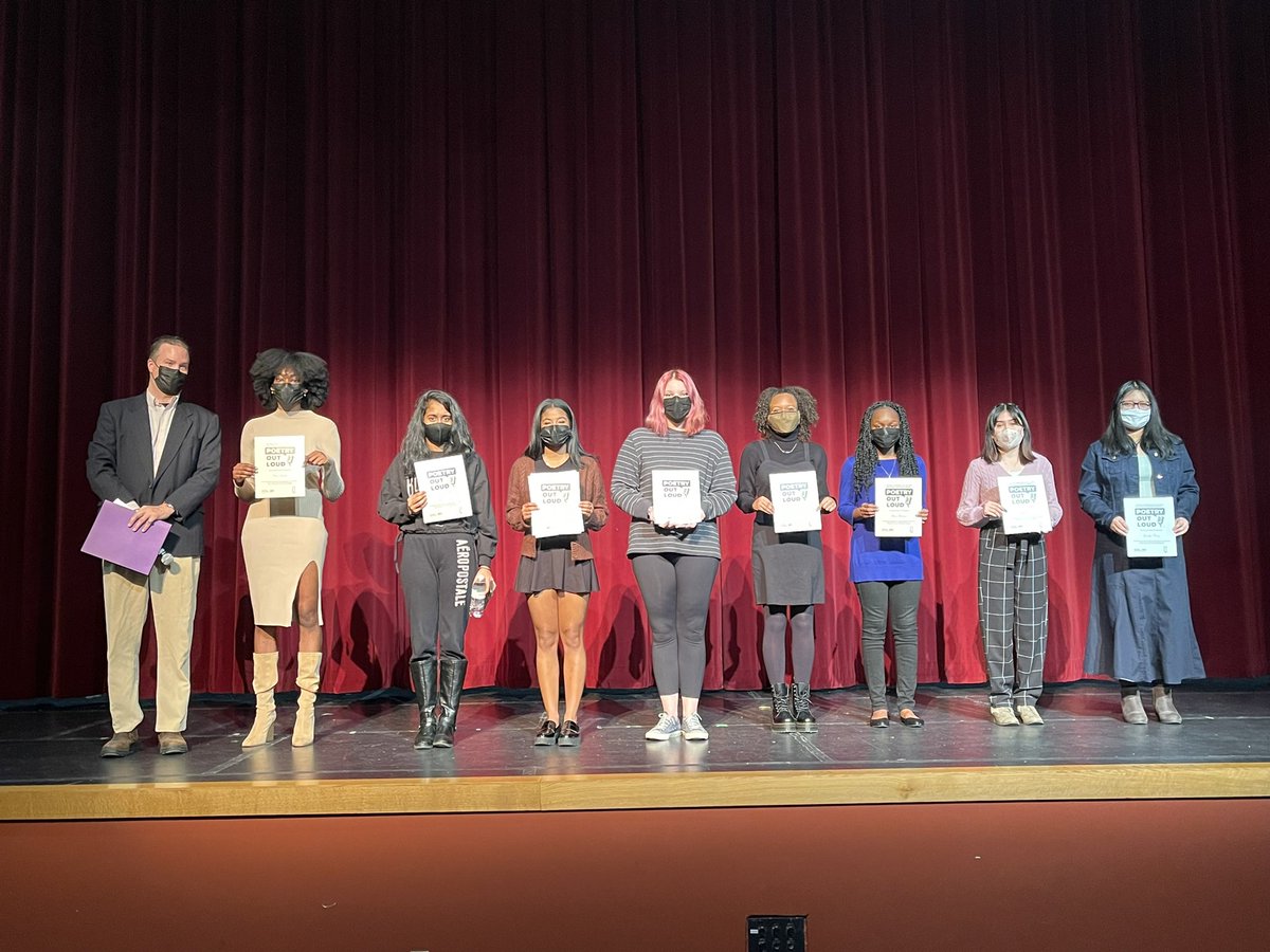 amobs_ela's tweet photo. So impressed with these students’ recitations at today’s Forsyth County Poetry Out Loud Regional Finals. Special shout-out to the winner, Zakiya Hall from UNCSA! @SecondaryELAWS @UNCSchoolofArts https://t.co/dvWFIC9rkz