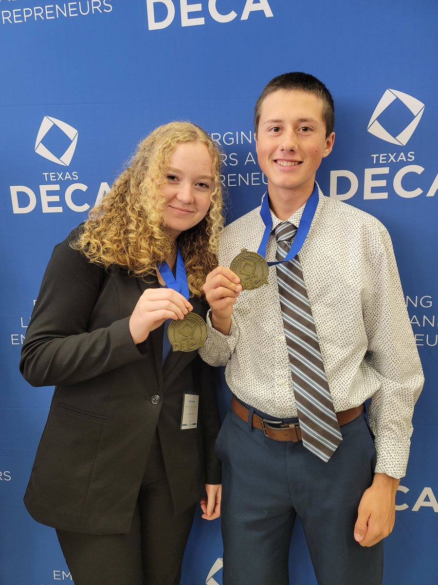 Congratulations Hugh Roth and Natalie Manson for advancing to State competition for Entreprenurship Team Decision Making!!