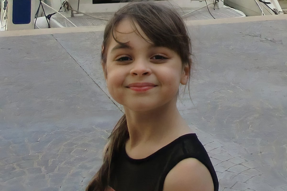 OurSaffie's tweet photo. "What Saffie went through, I will never forgive. That poor little girl hung in there for someone to come and help her. All she got was an advertisement board and untrained people.  As Saffie's dad I wish I knew more on how bad things are so I could have protected her more" 💔🌹 https://t.co/geKlklW48O