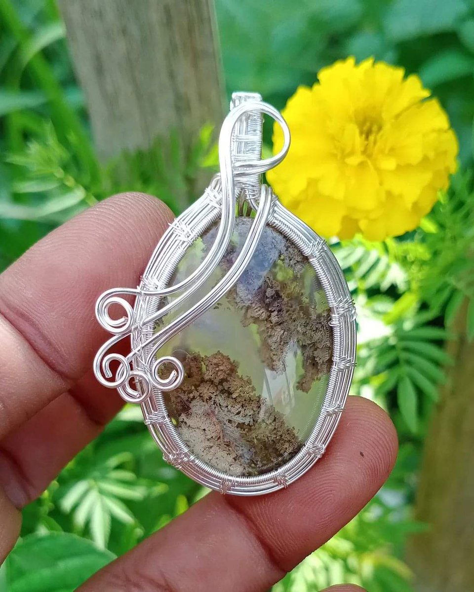 faresh28464817's tweet photo. Moss agate pendants
Interested please send me
Whtsapp me +6285871509007

#cabochon #cabs  #Pendant #mossagate #jewelrydesign #jewelry  #colektor #Tucson #Crystal  #Crystal #crystallust https://t.co/hJ1UAOUu2Z