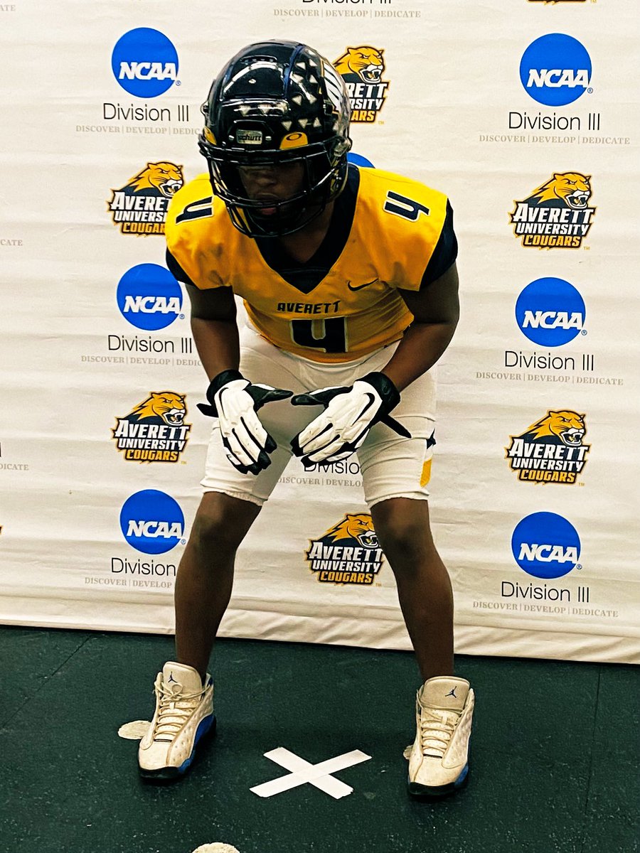 After an informational visit <a href="/AverettFootball/">Averett Football</a> I’m blessed to say I’ve received my first official offer to ball at Averett University💙
<a href="/AverettUCougars/">Averett Athletics</a> <a href="/FranklinWeave14/">Franklin Weaver</a> <a href="/CoachG_GotEm/">Milan Gotcher</a> @coach_j_averett <a href="/coachphenry/">Coach-Patrick Henry</a> @AUCoachClark