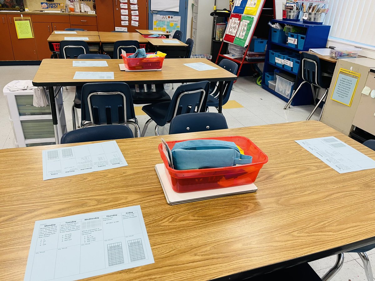 BrowardElem's tweet image. This is how our 4th grade teacher, Ms. Shaw leaves her classroom daily…ready, organized, and prepared for learning the next day!⭐️ #routinesmatter @BrowardElem @TransformHCPS