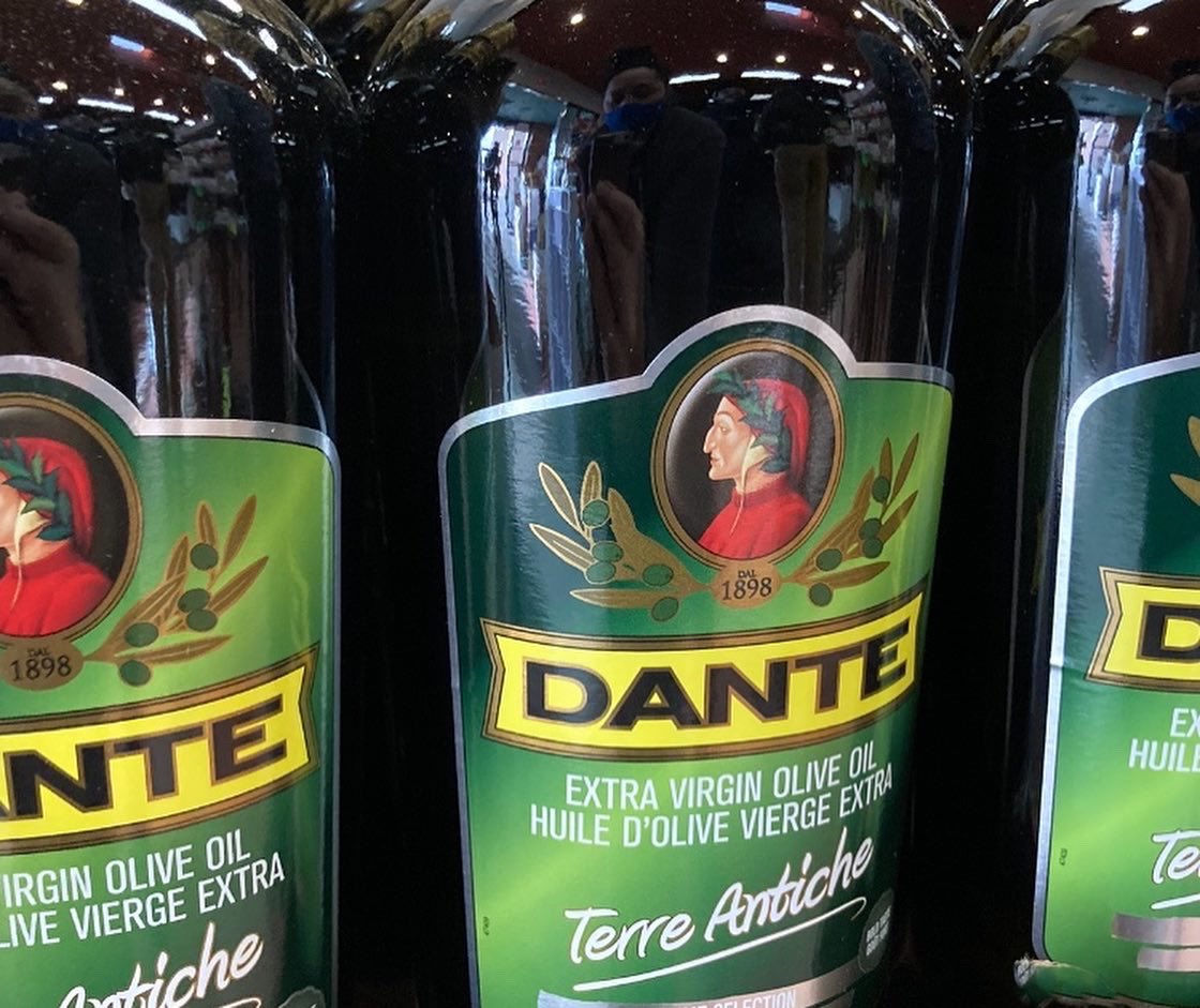 Scarpones_YYC's tweet photo. [Sale Alert] Don’t miss out! We just put a variety of great products on for unbeatable prices!! Come see us Monday to Saturday and pick up authentic Italian Evoo, Pasta, and Pomodoro! #sale #theitalianstore #evoo #tomatoes #pasta Petti Pomodoro https://t.co/k7UpAfYhFe
