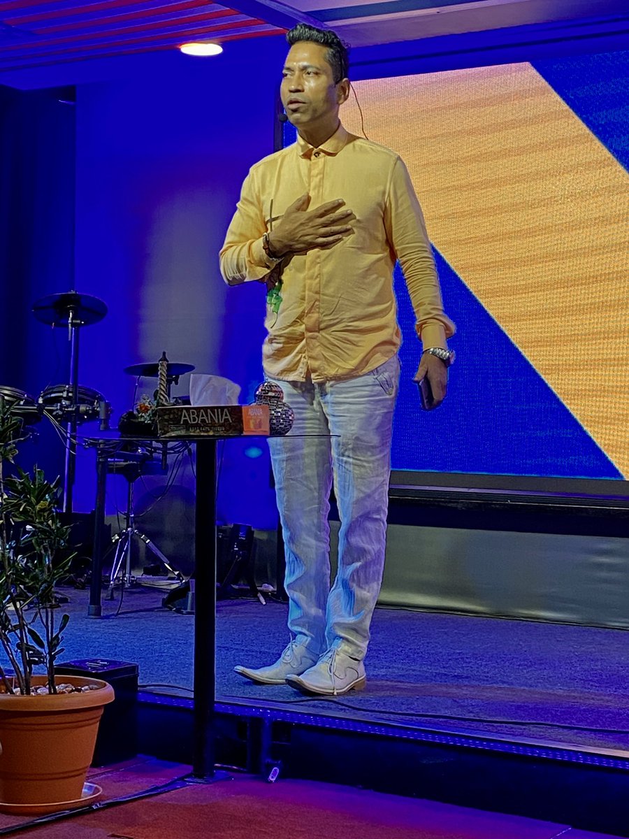 Rev_SamStephen's tweet photo. Worshiping @theTentChurchGoa https://t.co/hKNOvnIVdZ