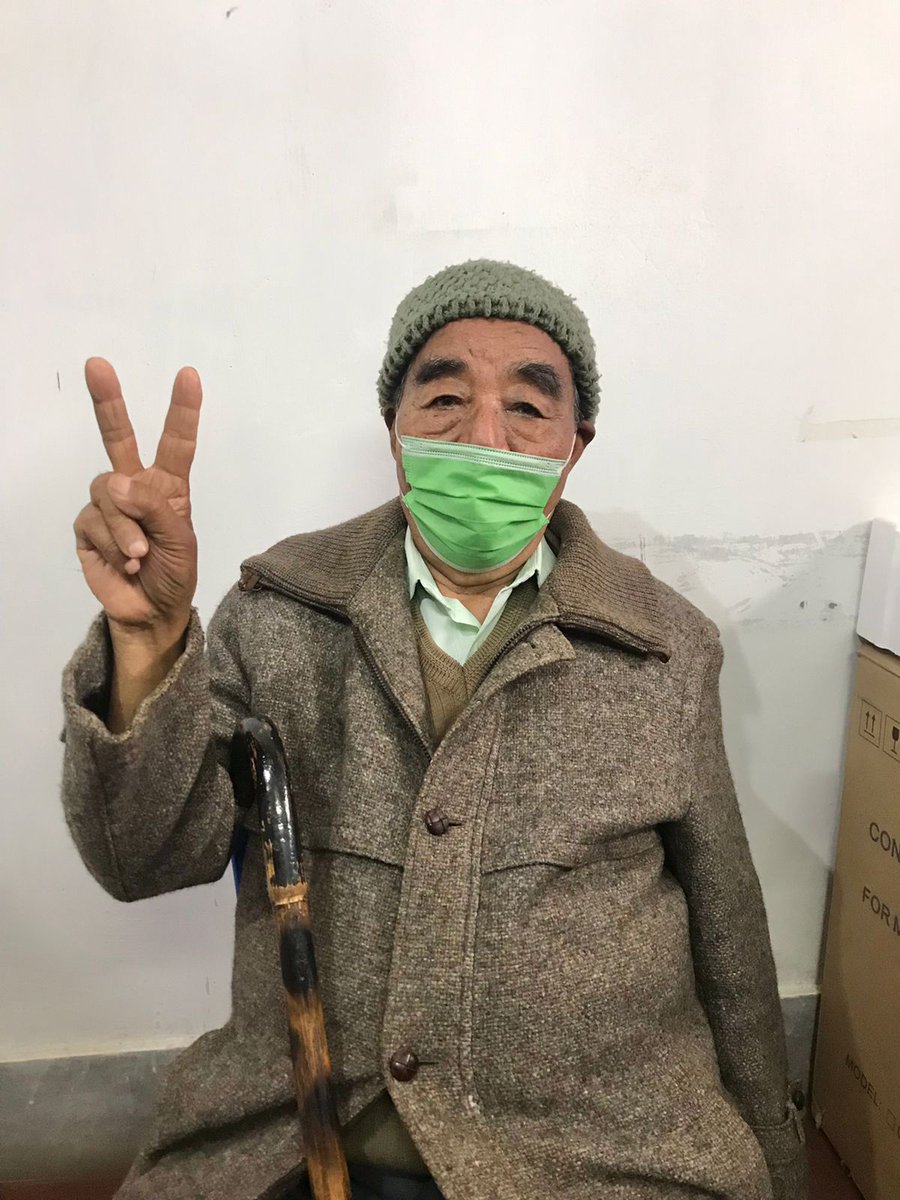 K.Tongpang, 89 yrs after receiving his booster dose of #Covid19Vaccine from Duncun UPHC, Dimapur. Avail all recommended doses of COVID-19 Vaccine for optimum  level of protection from all Variants of COVID-19. #largestVaccinationdrive #Unite2FightCorona
#NagalandAgainstCovid19 https://t.co/6yCJL72nsL