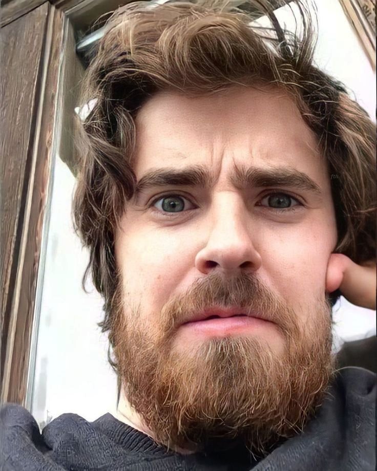 mskitkat2u's tweet photo. Day 1 - Selfie: Freddie is shocked at how much red he has in beard.💖💙 #FreddieHighmore #30DaysofFreddie #30DaysChallenge @freddiehighmore https://t.co/mDS1Rn5eUT