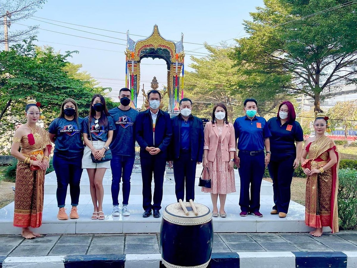 LumpineeBoxing's tweet photo. A NEW ERA 

It’s fight day for @FairtexF at Lumpinee Stadium. 

This morning, the stadiums senior executives along with @premfairtex hosted a blessing ceremony ahead of this evening’s event.

Fight fans can catch all the action live from 6pm 🇹🇭🕰 via Lumpinee Stadium Facebook. https://t.co/RBonhakpxV