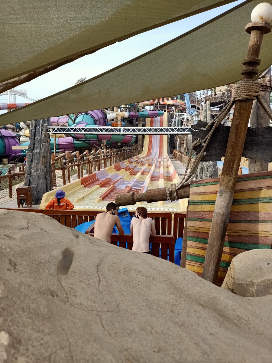 Pretparkhopper's tweet photo. #yaswaterworld Abu Dhabi #themetour https://t.co/aTmzb673YU