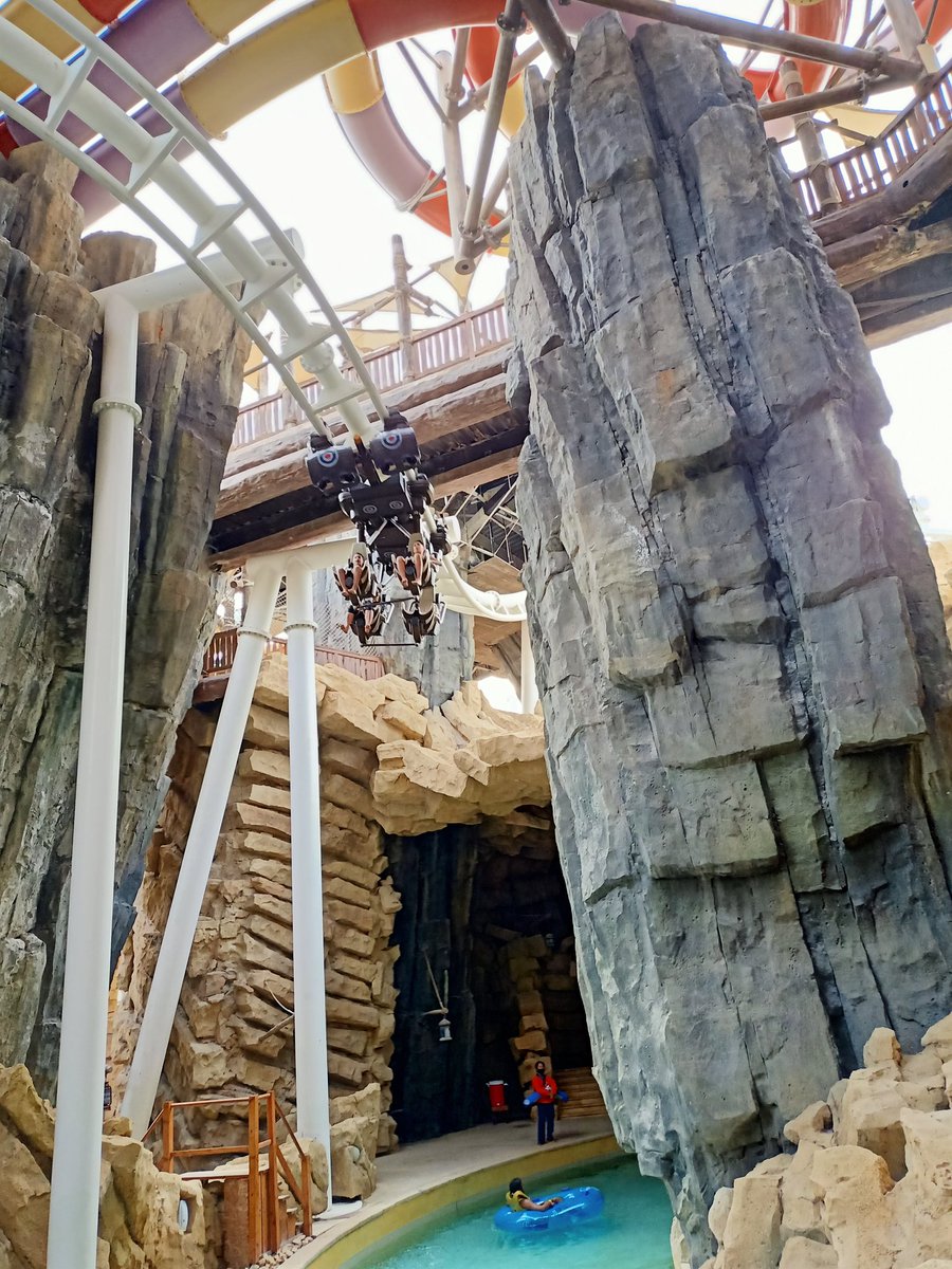 Pretparkhopper's tweet photo. #yaswaterworld Abu Dhabi #themetour https://t.co/aTmzb673YU