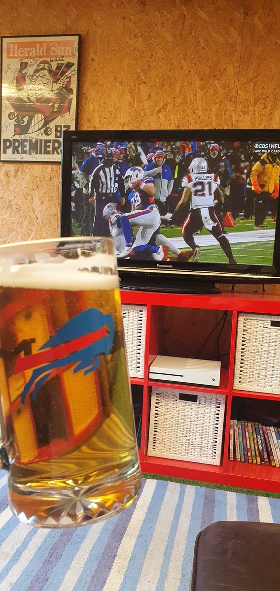 needstherun's tweet photo. Loving this so far. Let's go @BuffaloBills from down here in Melbourne, Australia. Smash those Pats. #NFLPlayoffs #BillsMafia https://t.co/tjyVeQasDK