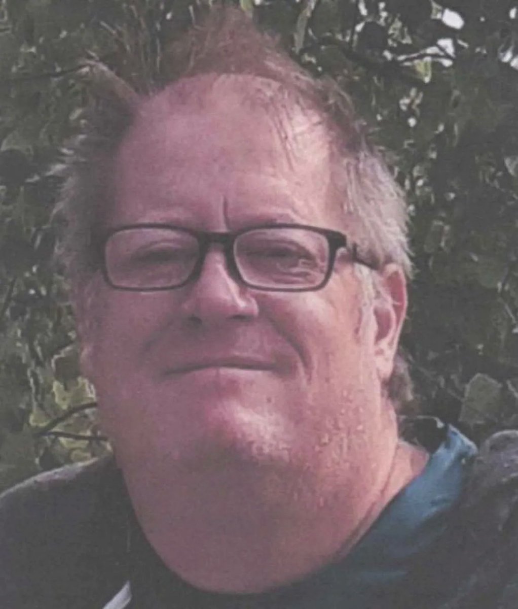 sharandstevie's tweet photo. @JL_Braden @MaxKingsleyEh 52-year-old  Michael Gordon Jackson.
Mariecar Jackson, the girl's mother his ex-wife says he took their daughter to an undisclosed location two months ago because he doesn't want the girl to get vaccinated against COVID-19. https://t.co/PCyPZdM6aP