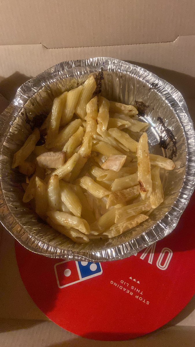 Alli_G30's tweet photo. @dominos your store #2708 really gave me my chicken Alfredo pasta like this. You can see the bottom it is over cooked with no chicken or sauce. And nobody is answering the phone or they are hanging up. #horrible #NeverAgain https://t.co/J6YASoZVrE