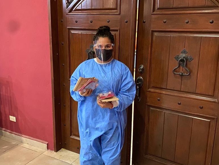 LauritaGalindo7's tweet photo. SU LABOR ES MUY VALIOSA, GRACIAS POR DAR SU AMOR Y SERVICIO A LA HUMANIDAD❤️👏🏻

En nombre de la Alcaldesa Laura Ma. Galindo y de la Administración, queremos felicitar a todas las enfermeras y enfermeros que viven o trabajan en nuestro municipio de Zaragoza.¡F E L I C I D A D E S! https://t.co/rP6cNFeaKW