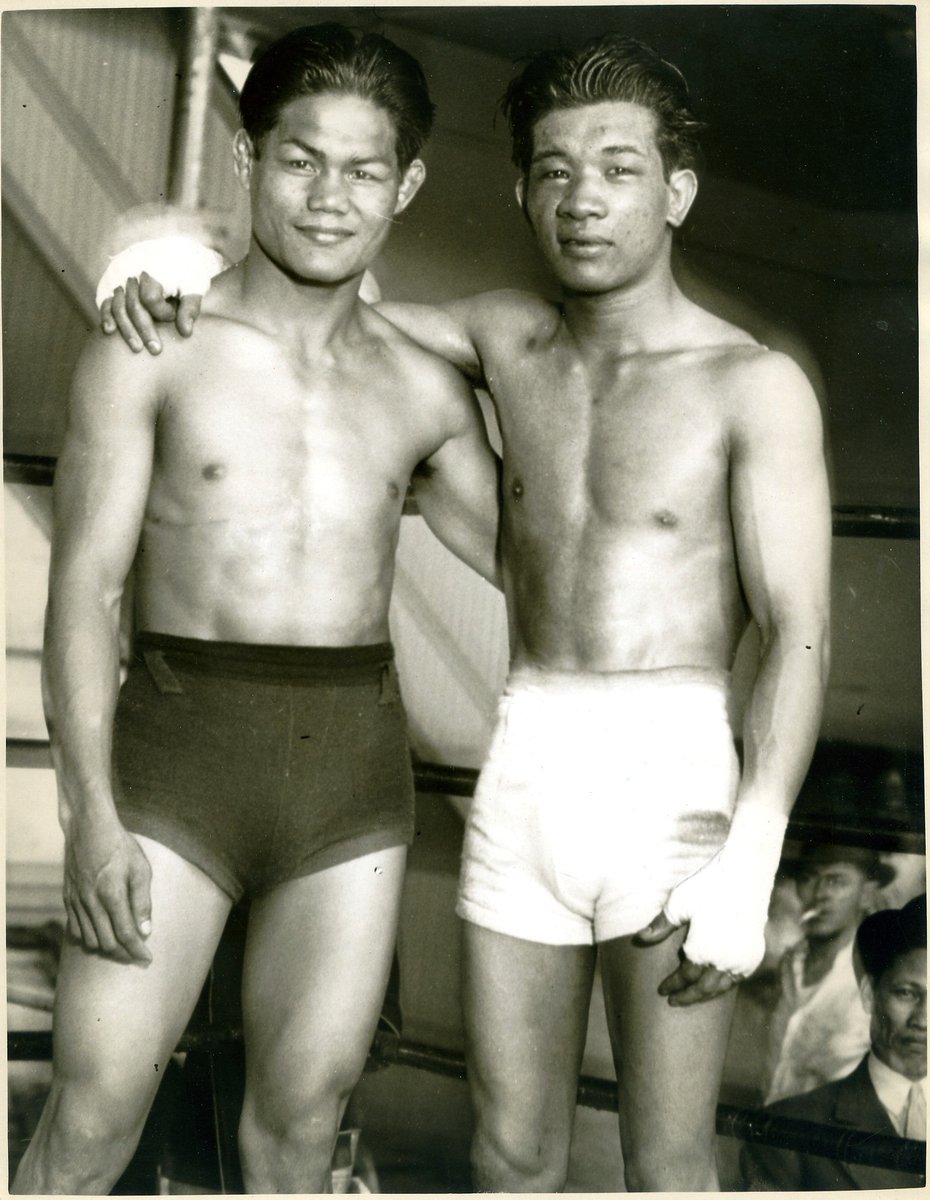 BoxingHistory's tweet photo. Filipino stars Little Dempsey, 1930s featherweight, left, and Small Montana, mid-1930s flyweight championship claimant 🇵🇭

#boxing #history https://t.co/1KukwhaSB4