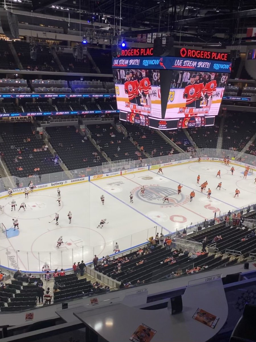 Jkdrisner's tweet photo. Feels good to have @EdmontonOilers playing back at home. 30 days is too long! #letsgooilers #gooilersgo https://t.co/00S1rt5DCP