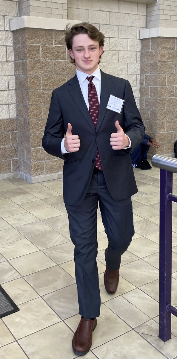 RPHS_DECA's tweet photo. RPHS DECA students compete F2F after an ALL virtual competition last year. 9 out of 11 students advanced to State competition and 2 other students advanced to Nationals after they placed 12th out of 900+ teams competing in SMG this year! #pantherpride #rphsdeca #statecdc https://t.co/XgazGdVl2w