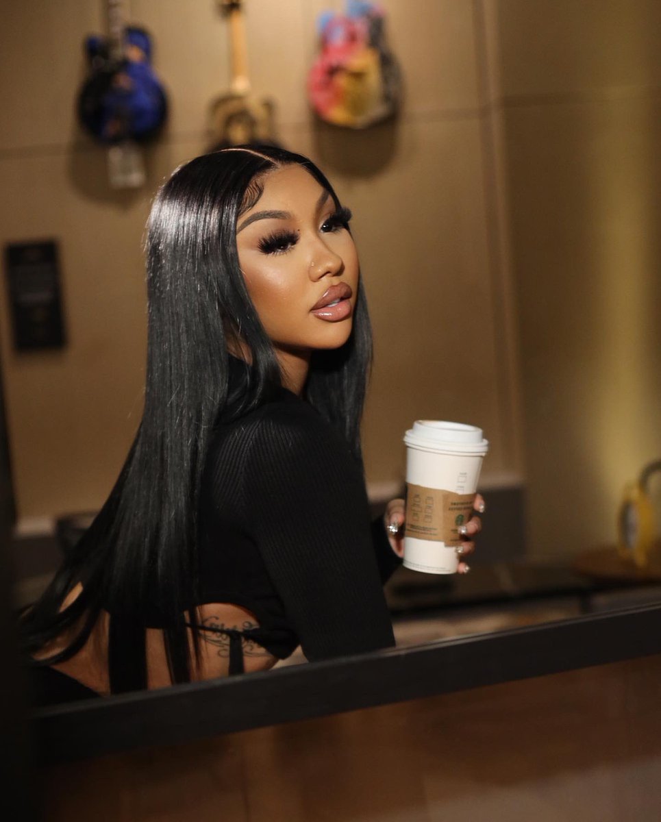 Mint majesty, 2 pumps of peppermint, 3 pumps of sugar. That’s the only tea I got for y’all this year! 😉