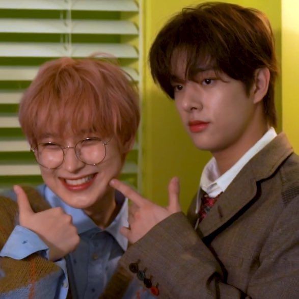 iIyunie's tweet photo. shion and jino is like sunoo and jake in real life too 😭 https://t.co/JOapGHUcvP