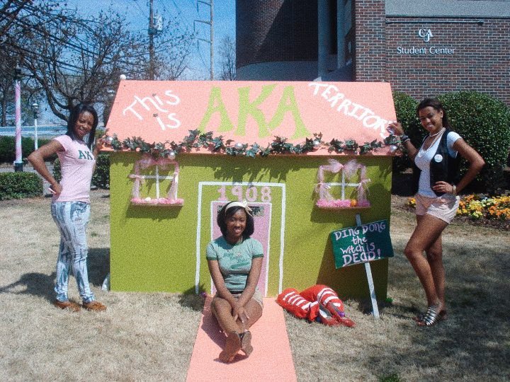 angellenise's tweet photo. Fall 09 did some THINGS, but this? Top of the list! #AlphaKappaAlpha #AlphaPi https://t.co/zGxdctPCuS