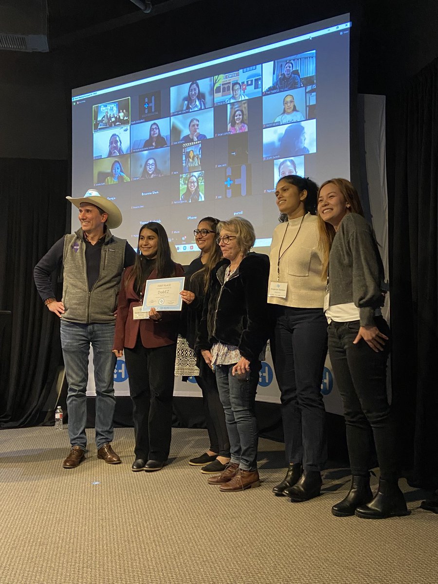 And the first place winner is…. Team #DiabEZ!! Their patch-based solution to create better care for diabetes patients was well-thought out with a solid competitive analysis and an innovative edge. Congratulations!! 🍾🎊🎉 #WISH2022 #txhcc