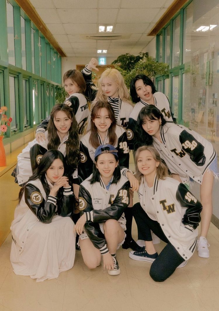yhoonstar's tweet photo. — stream w twice 💐
       by: @it9WICE 
#StreamWithTWICE 트와이스 #트와이스  #TWICE  @JYPETWICE https://t.co/ijWyflyogg