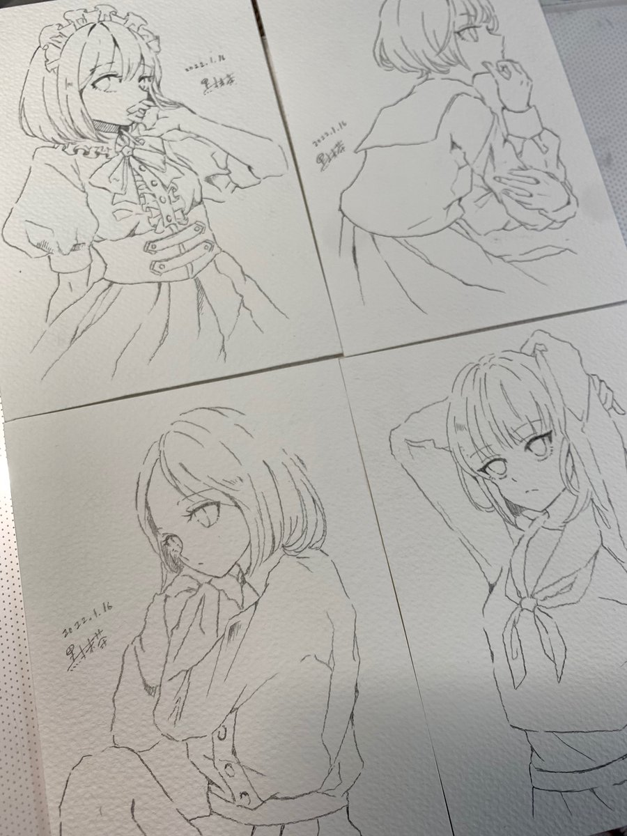 あんまり理解されない性癖なんだけど、スカートやパンツにシャツインしたときにタックの上に布がふんわり乗っかってるのが凄く好き 
