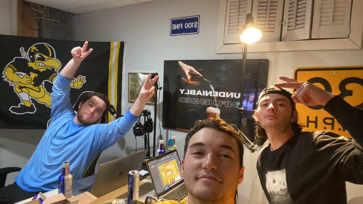 UInfluenced's tweet photo. Recording the next episode tonight!!! Tune in on Tuesday to listen to a banger 🍻🍻🍻 https://t.co/4ejCtR6N5p
