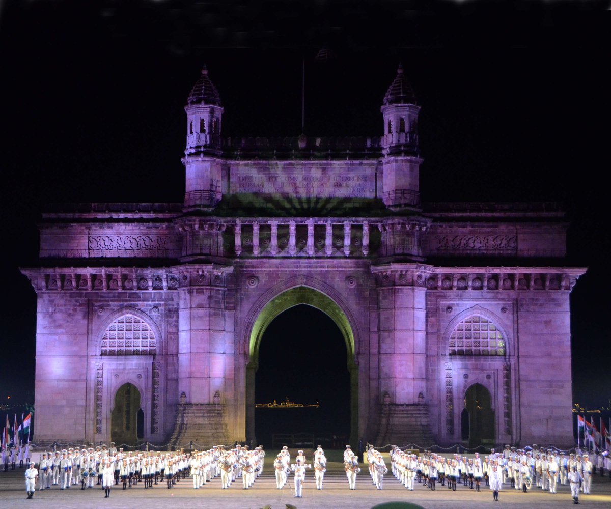 #IndianNavy Band Performance at Gateway of India

#SundaySynergy #Symphony
#NavyLife #Music