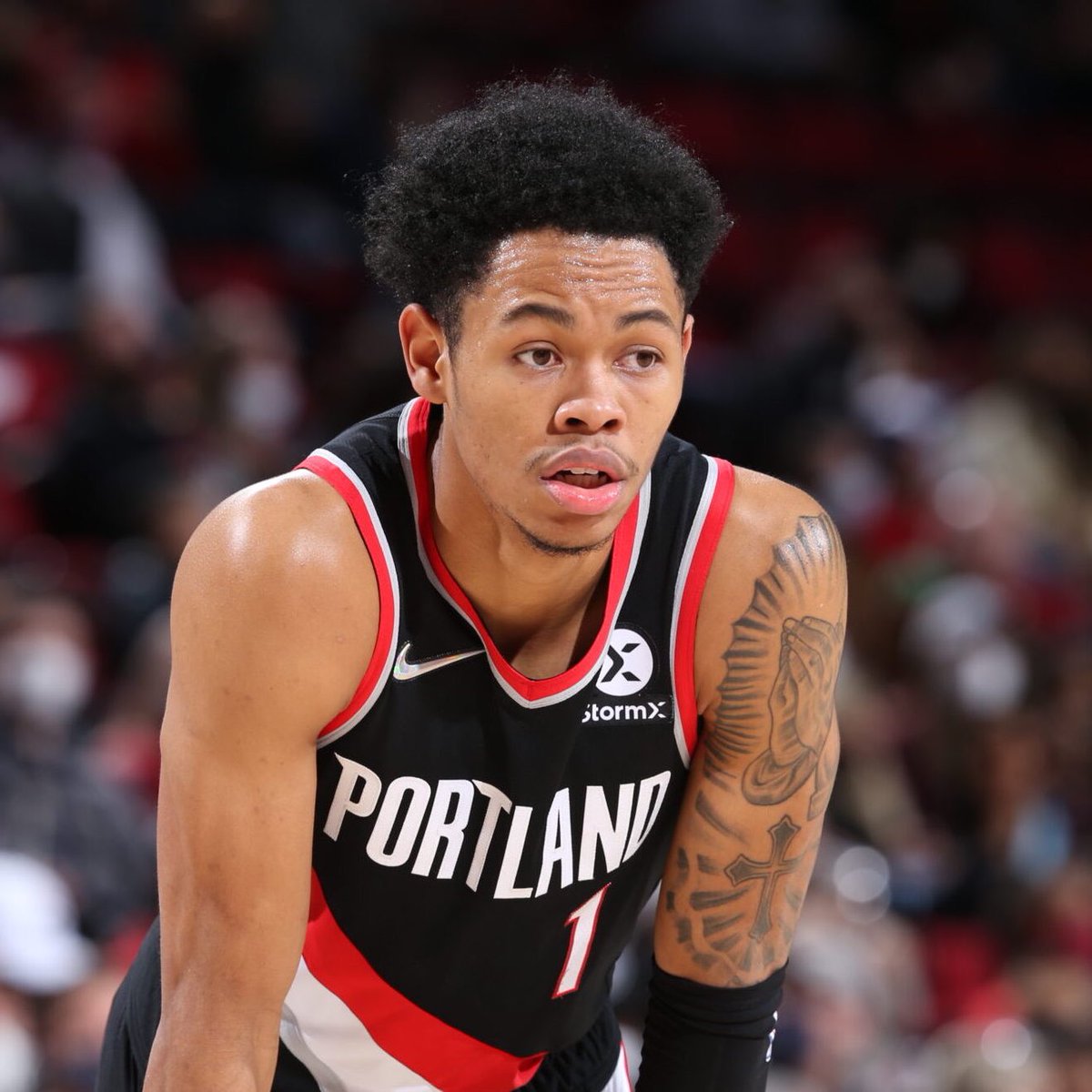 TheHoopCentral's tweet photo. Anfernee Simons over the last 6 Games:

43 Points, 7 Assists, 56% FG
28 Points, 7 Assists, 53% FG
14 Points, 7 Assists, 3 Rebounds
31 Points, 6 Assists, 59% FG
23 Points, 11 Assists, 6 Rebounds
31 Points, 11 Assists, 52% 

Put some respect on his name. 😤 https://t.co/eOaszzPTXQ